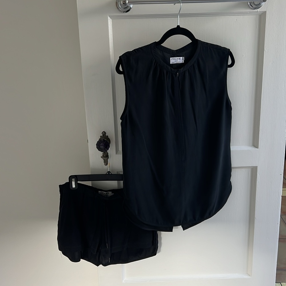 Frame 100% Dark Grey/black/navy short silk set